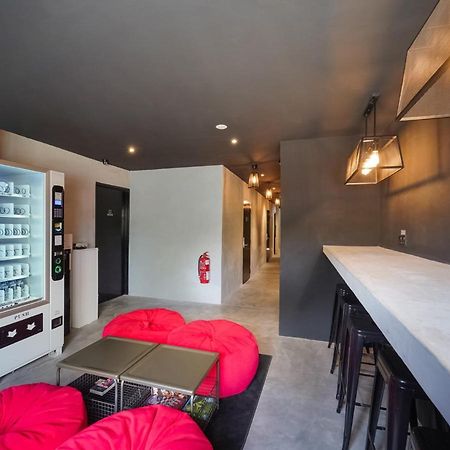 Oyo 89635 Modular Langkawi Capsule Hotel Padang Mat Sirat Экстерьер фото