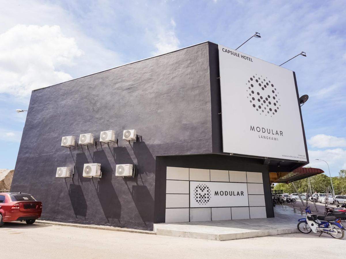 Oyo 89635 Modular Langkawi Capsule Hotel Padang Mat Sirat Экстерьер фото