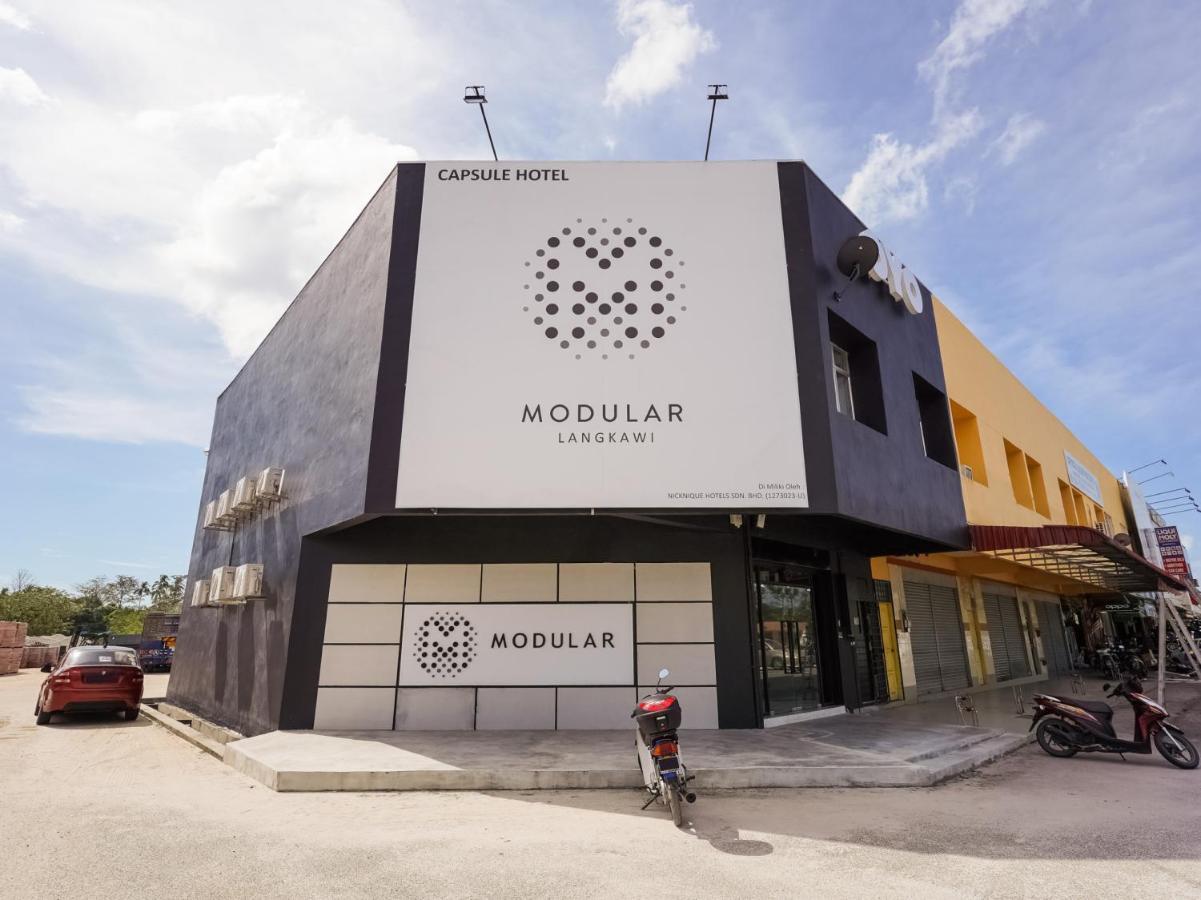 Oyo 89635 Modular Langkawi Capsule Hotel Padang Mat Sirat Экстерьер фото