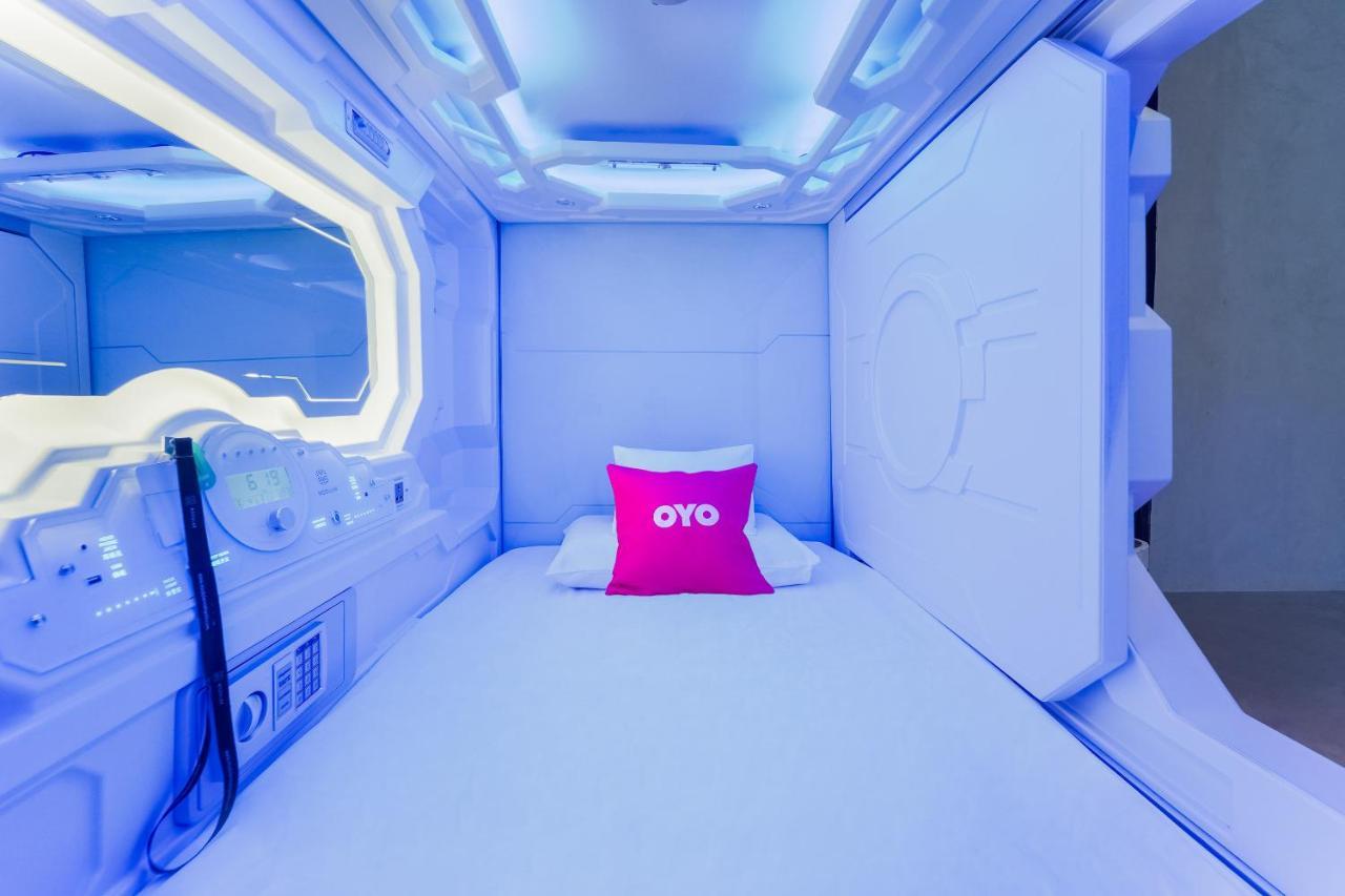 Oyo 89635 Modular Langkawi Capsule Hotel Padang Mat Sirat Экстерьер фото