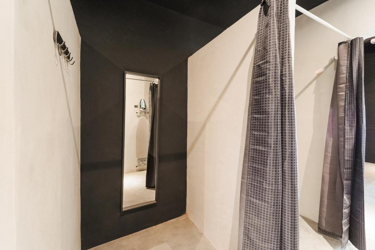 Oyo 89635 Modular Langkawi Capsule Hotel Padang Mat Sirat Экстерьер фото